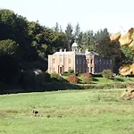 Warwick Hall Bed and breakfast 4*