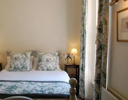 Warwick Hall 3* Carlisle (Cumbria)