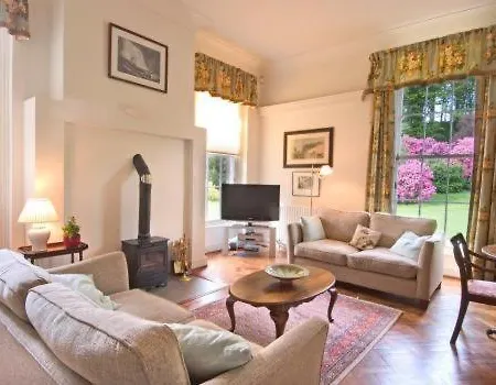 Bed & Breakfast Warwick Hall
