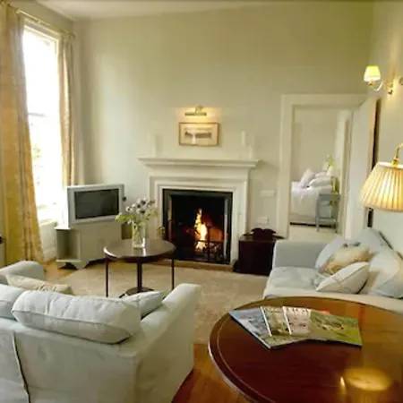 Bed & Breakfast Warwick Hall