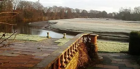 Bed & Breakfast Warwick Hall 3*
