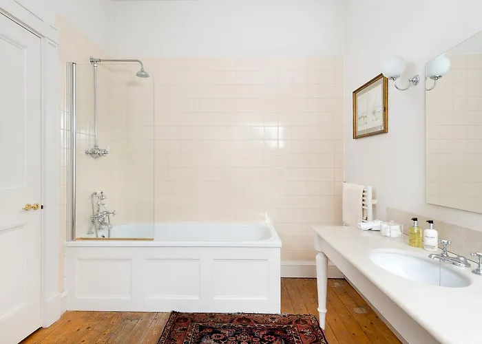 Warwick Hall 4* Carlisle (Cumbria)