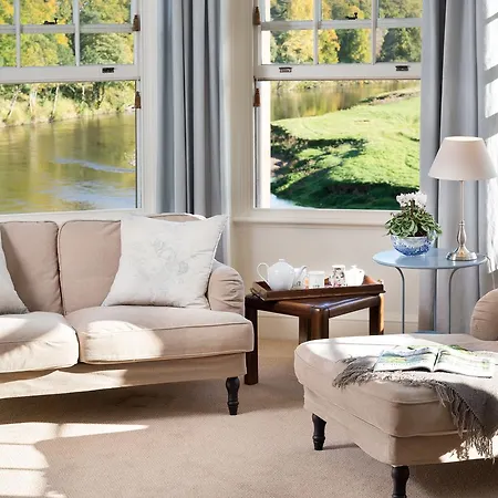 Bed & Breakfast Warwick Hall 4*