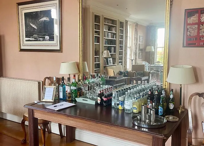 Warwick Hall فندق مبيت وإفطار