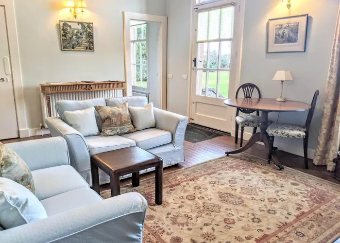 فندق مبيت وإفطار Warwick Hall 4*