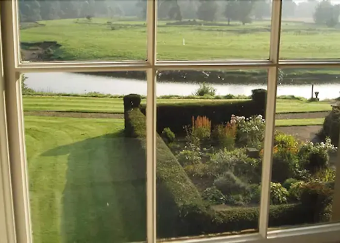 فندق مبيت وإفطار Warwick Hall 4*