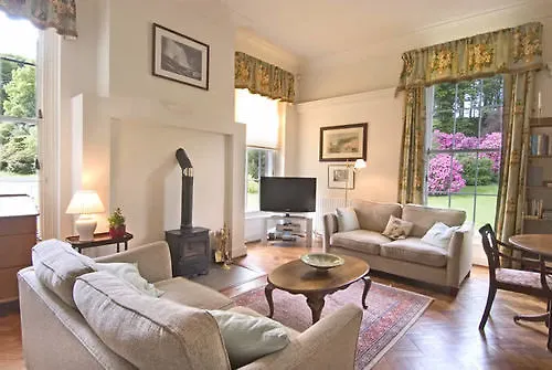 فندق مبيت وإفطار Warwick Hall 4*